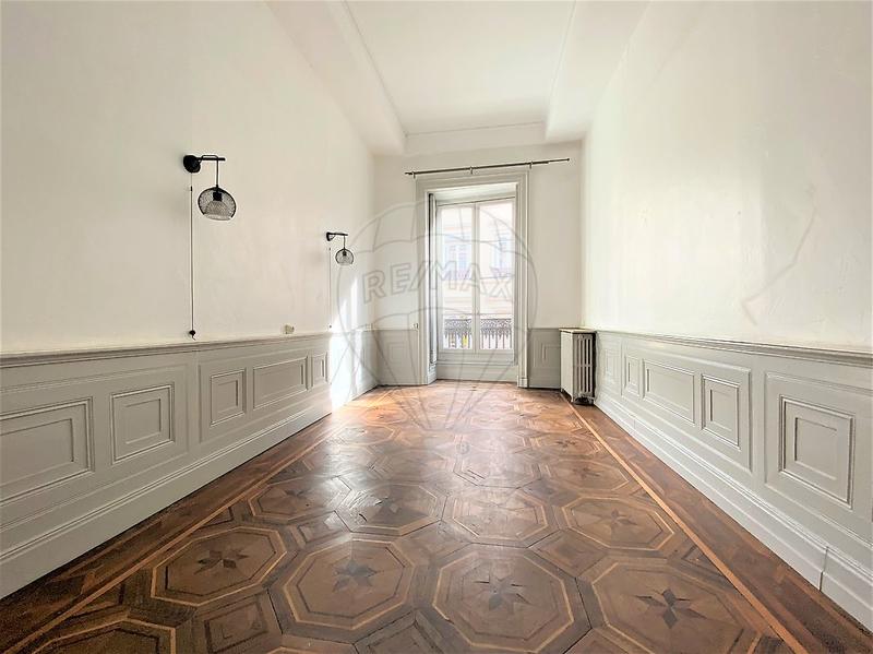 Appartement - 90 m² - 3 pièces