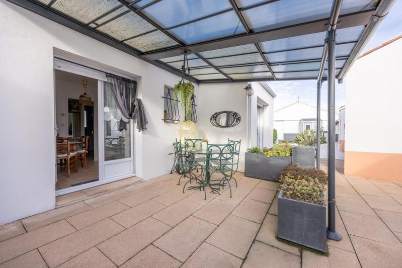 Maison - 182 m² - 7 pièces