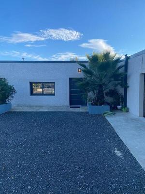 Maison - 720 m² - 6 pièces