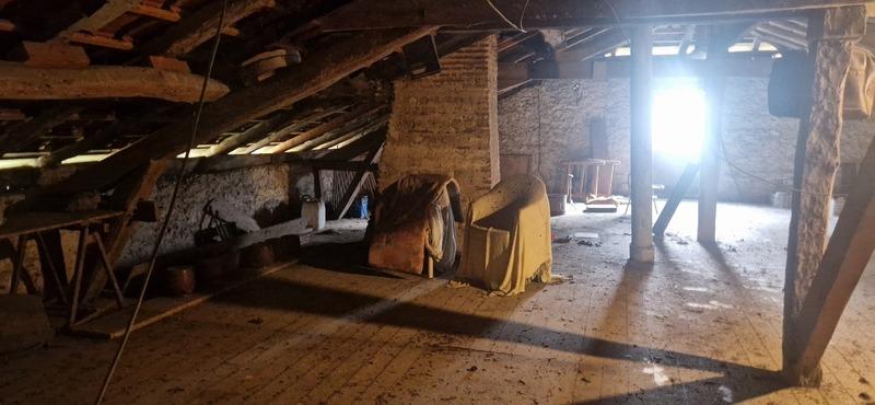 Maison en pierre - 95 m² - 5 pièces