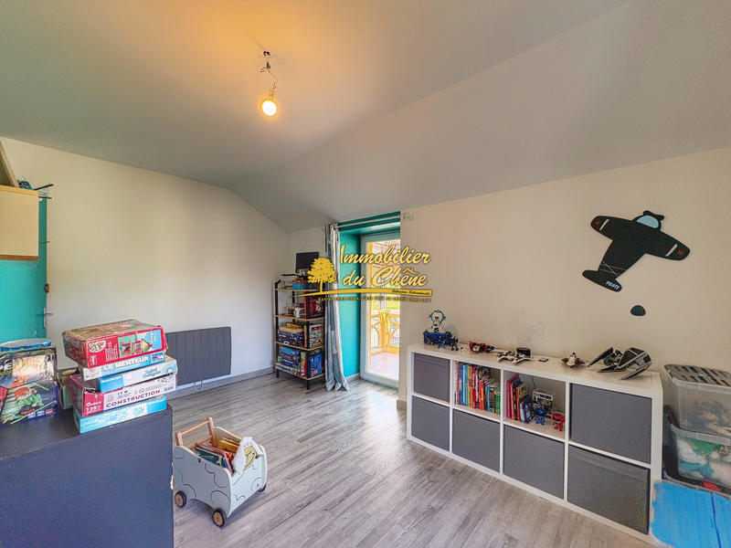 Maison - 210 m² - 9 pièces