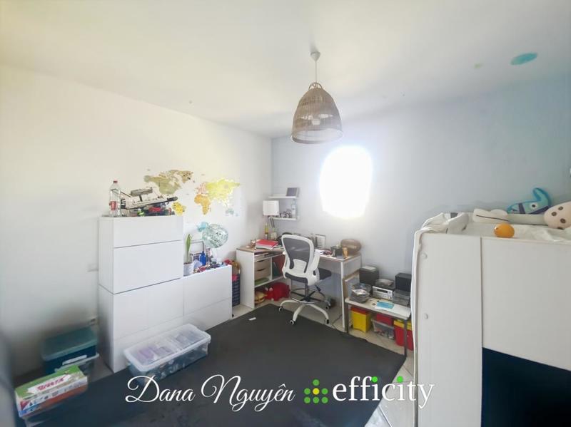 Villa - 164 m² - 6 pièces