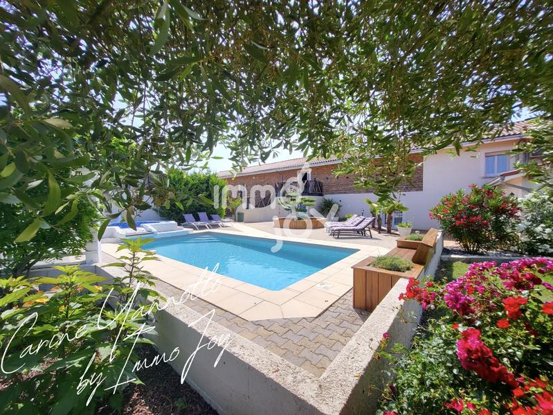 Propriété - 600 m² - 14 pièces