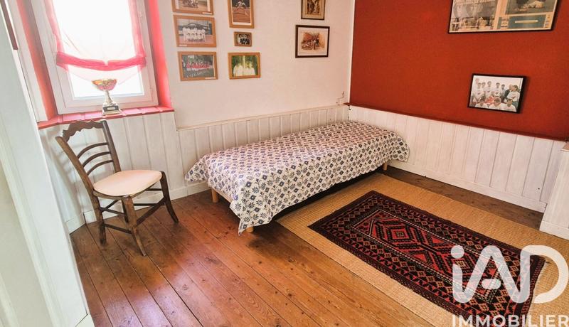 Maison - 200 m² - 7 pièces