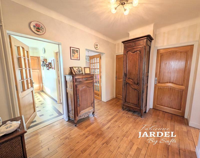 Maison - 162 m² - 6 pièces