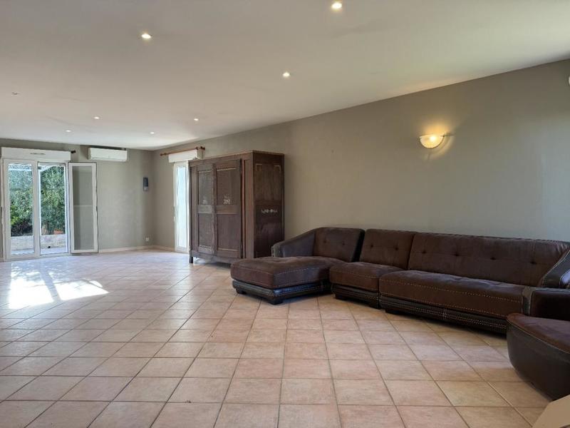 Villa - 146 m² - 5 pièces