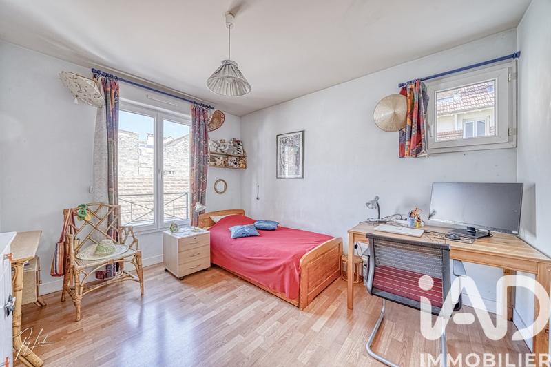 Maison - 214 m² - 8 pièces