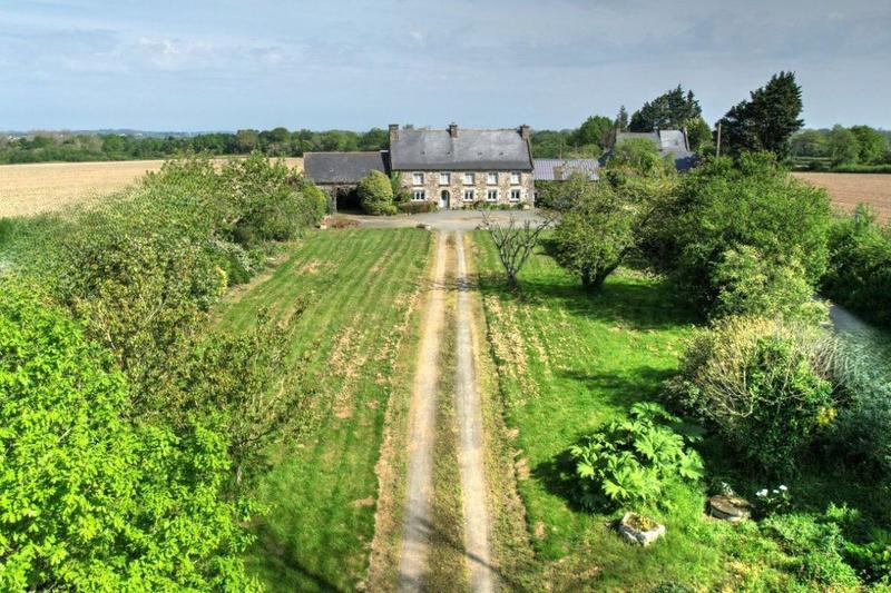 Maison - 156 m² - 6 pièces