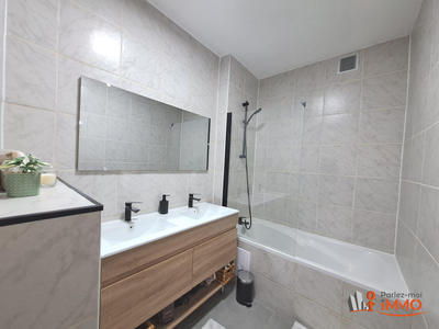 Appartement - 82 m² - 4 pièces