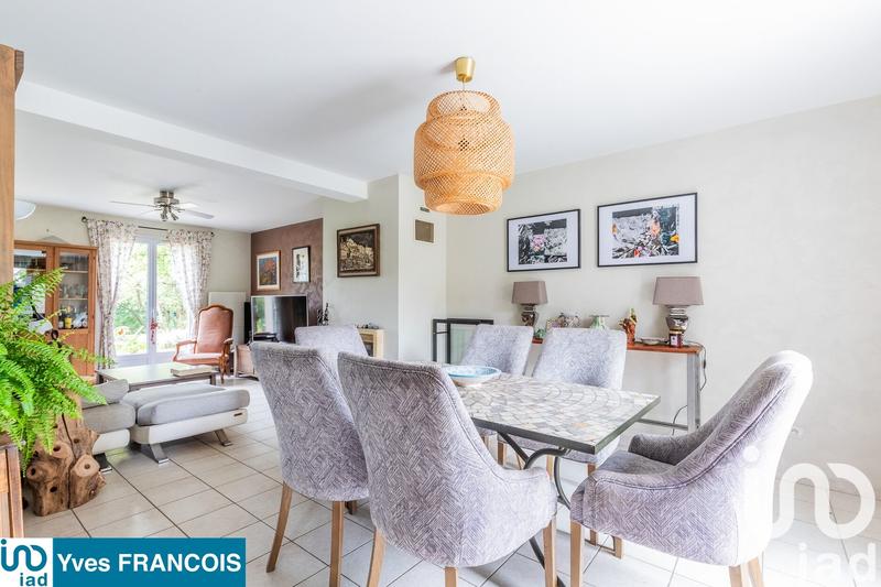 Maison - 128 m² - 7 pièces