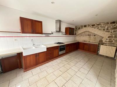 Maison - 121 m² - 4 pièces