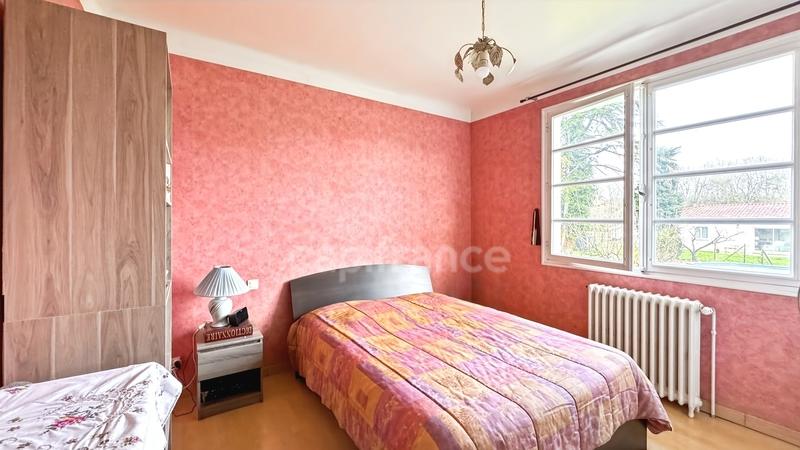 Maison - 99 m² - 5 pièces