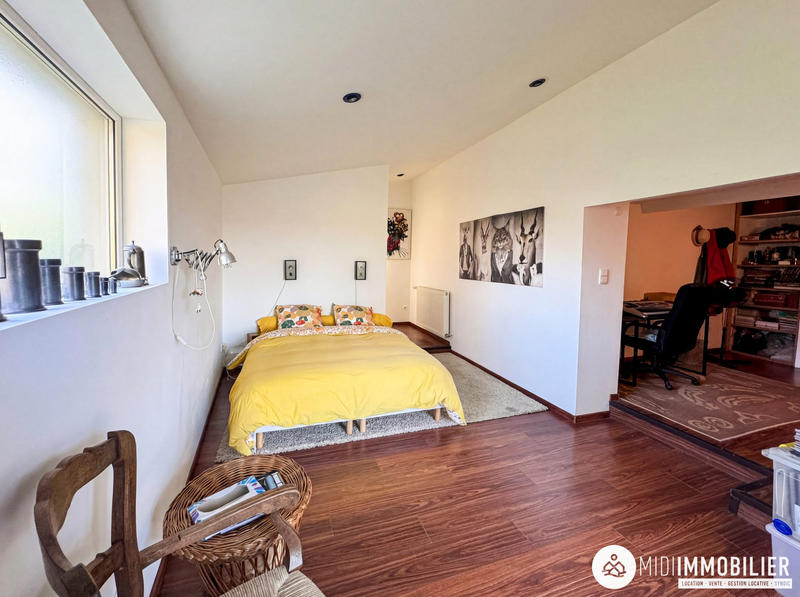 Maison - 222 m² - 4 pièces