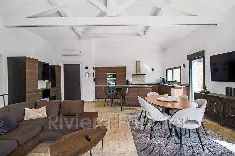 Maison - 150 m² - 5 pièces