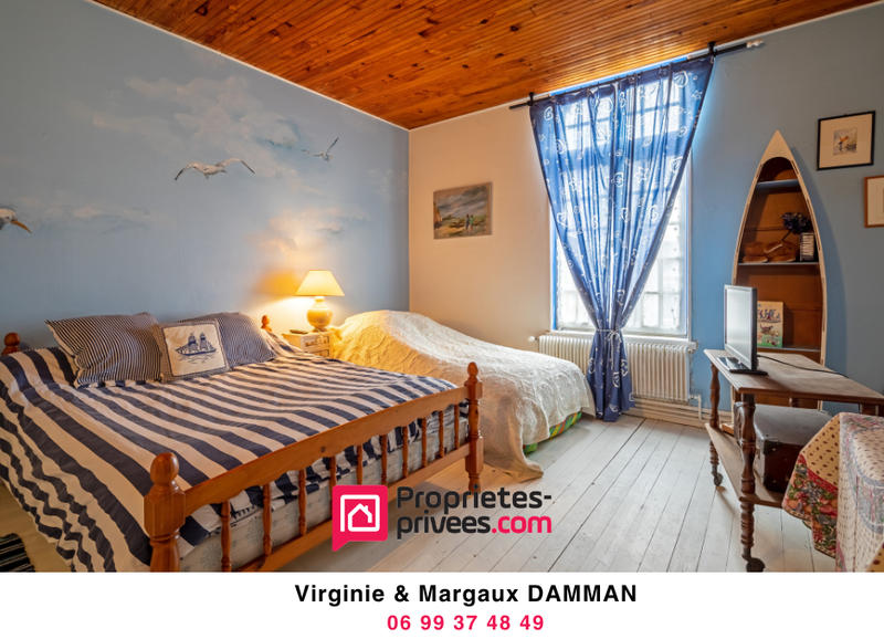 Maison - 326 m² - 15 pièces