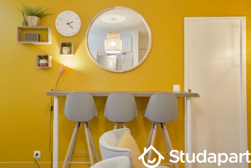 Chambre - 10 m² - 1 pièce