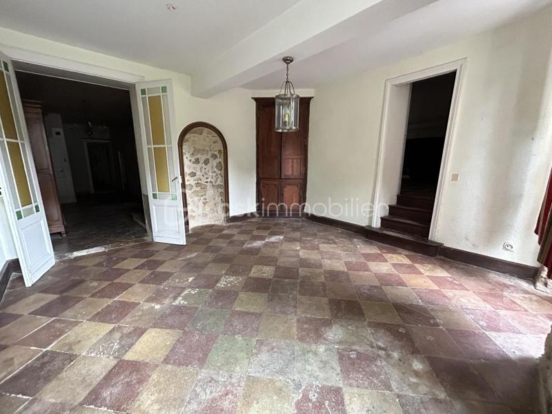 Propriété - 400 m² - 10 pièces