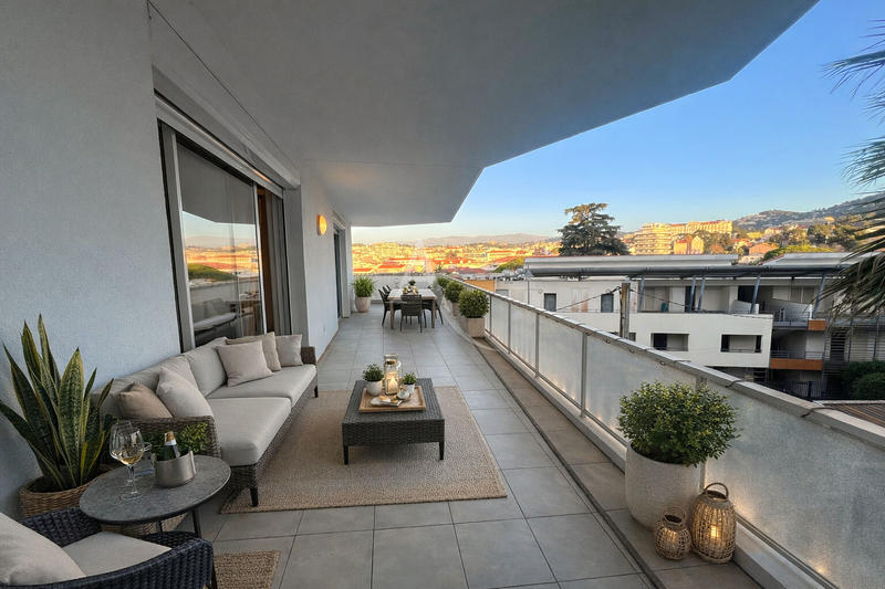 Appartement - 143 m² - 6 pièces