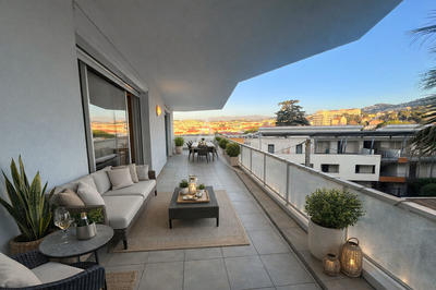 Appartement - 143 m² - 6 pièces