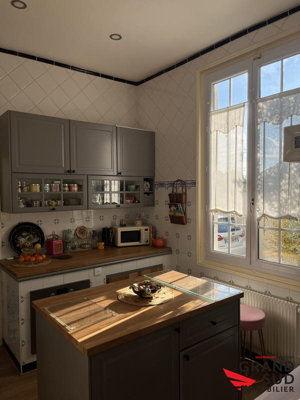 Maison ancienne - 177 m² - 6 pièces