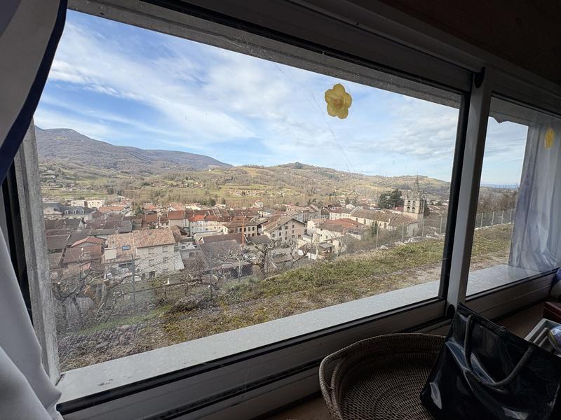 Maison - 305 m² - 7 pièces