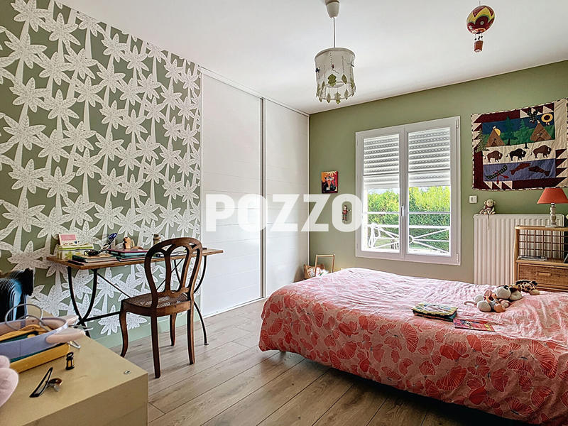 Maison - 200 m² - 7 pièces