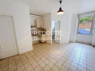 Studio - 21 m² - 1 pièce