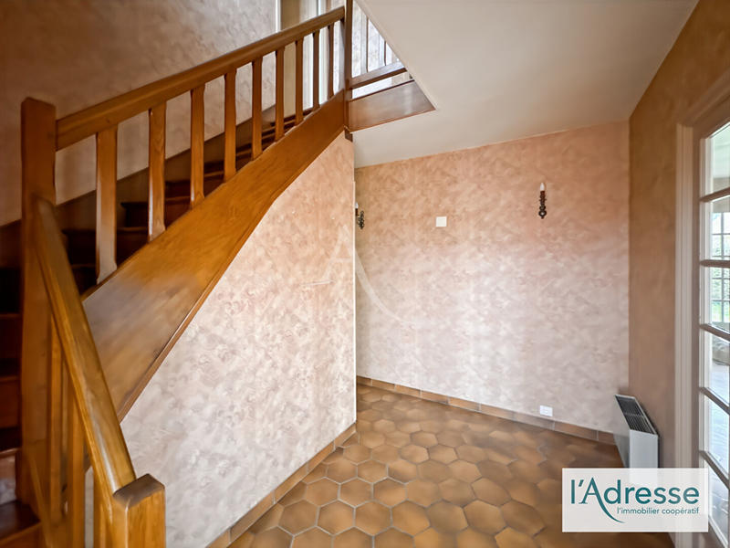 Maison - 90 m² - 5 pièces