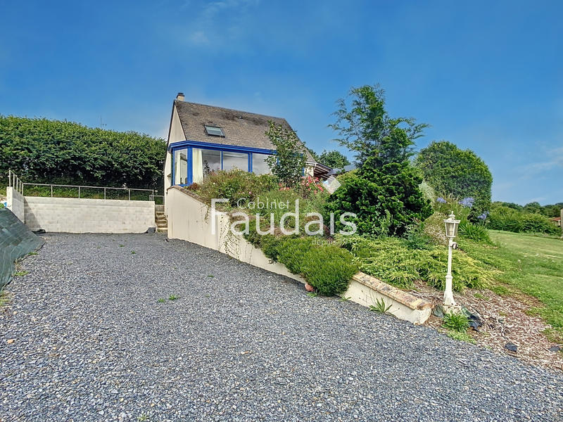 Maison - 122 m² - 6 pièces