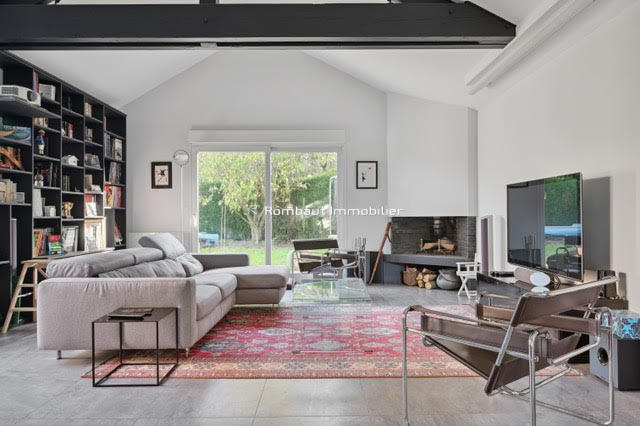 Maison - 180 m² - 7 pièces