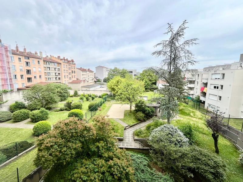 Appartement - 86 m² - 4 pièces