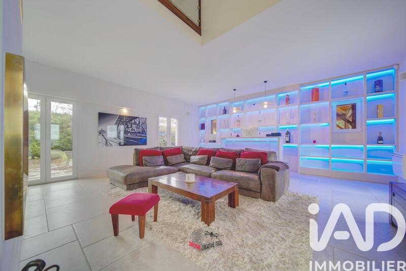 Maison de maîtres - 294 m² - 8 pièces