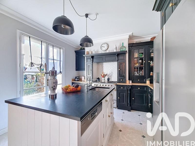 Maison - 190 m² - 6 pièces