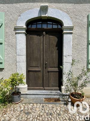 Maison - 271 m² - 8 pièces