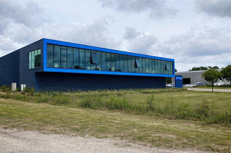 Local d'activité / Entrepôt - 718 m²