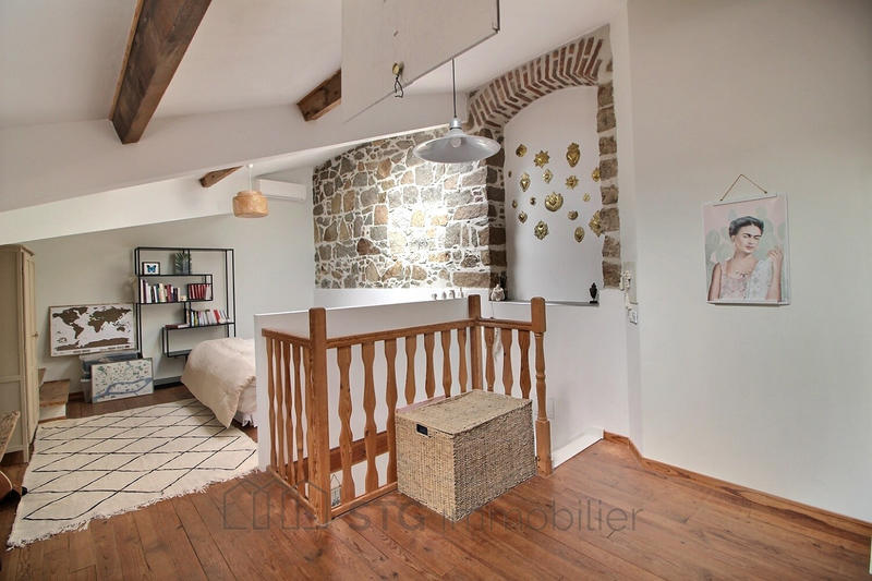 Appartement - 98 m² - 3 pièces