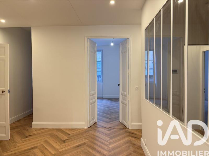 Appartement - 160 m² - 5 pièces