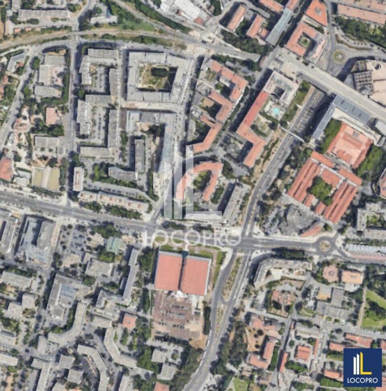 Local commercial - 232 m²