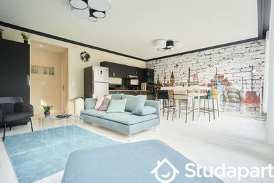 Chambre - 15 m² - 1 pièce