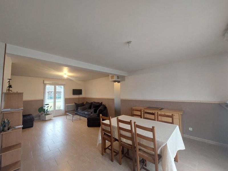 Maison - 95 m² - 4 pièces