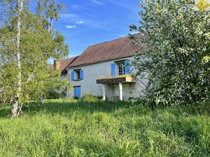 Maison - 234 m² - 8 pièces