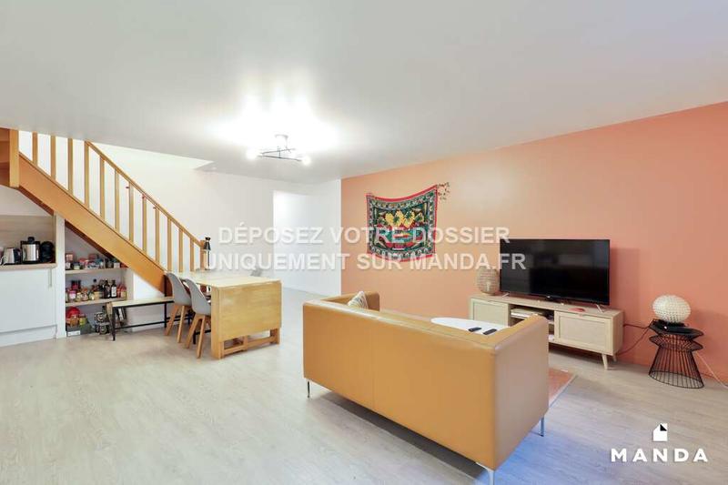 Chambre - 8 m² - 5 pièces