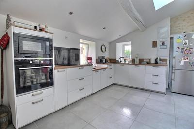 Maison ancienne - 190 m² - 9 pièces