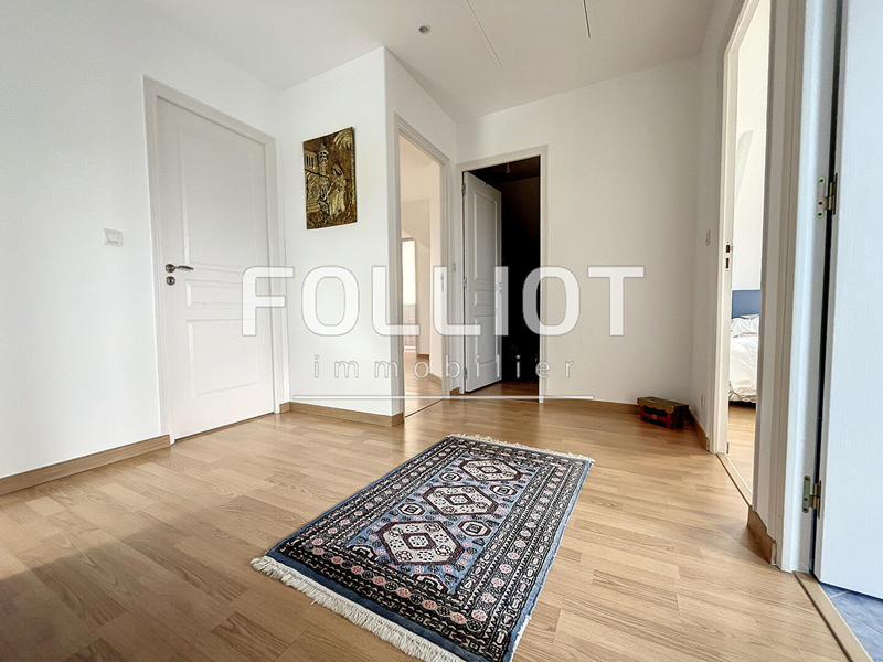 Maison - 180 m² - 6 pièces