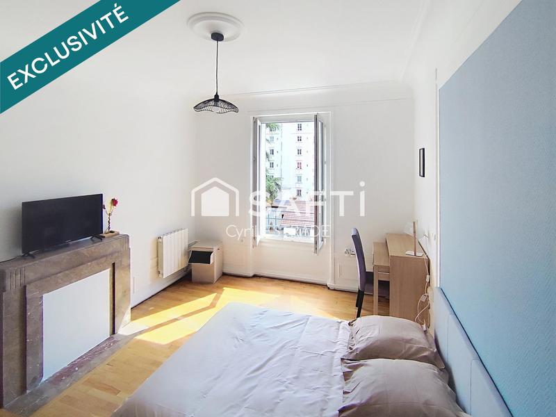 Appartement - 98 m² - 5 pièces