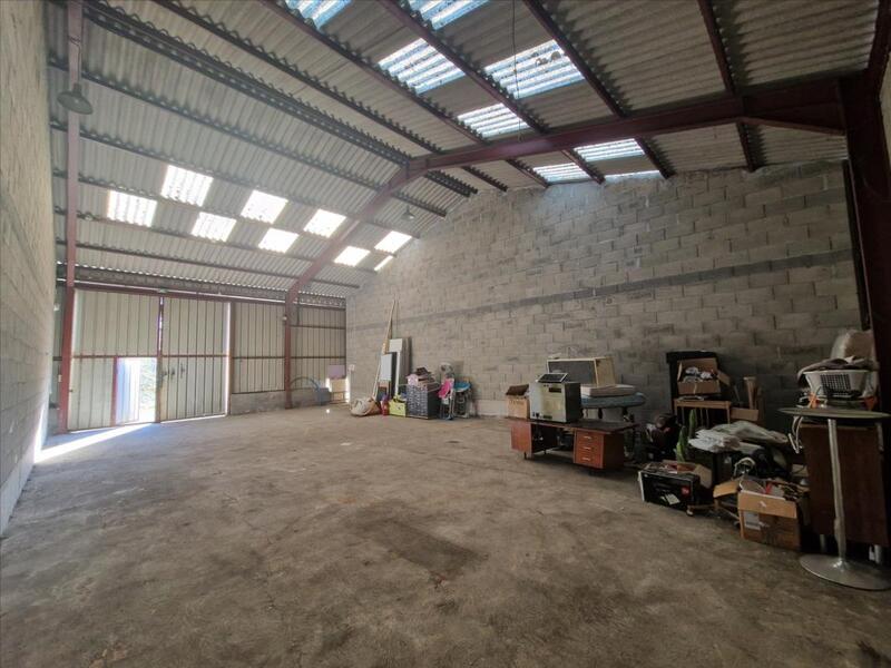 Bureau - 150 m² - 1 pièce