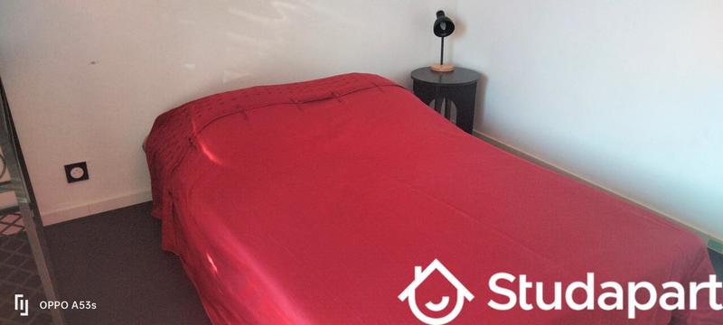 Chambre - 13 m² - 1 pièce