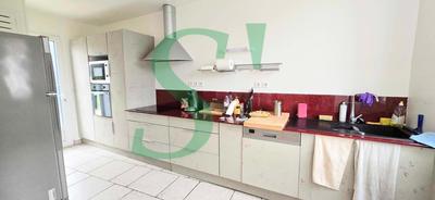 Maison - 268 m² - 10 pièces