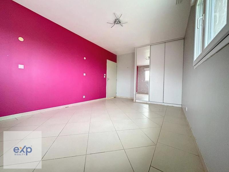 Maison - 234 m² - 10 pièces