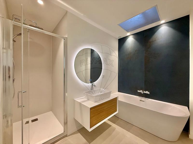 Appartement - 100 m² - 4 pièces